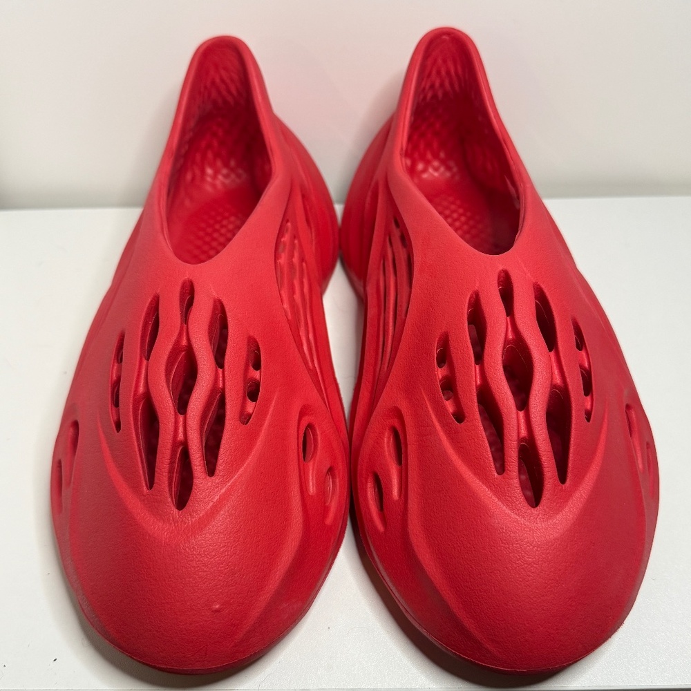 Authentic Yeezy Foam Runner Red Size M9 W10.5